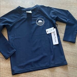 feather 4 arrow 4T rashguard UOF 50 NWT